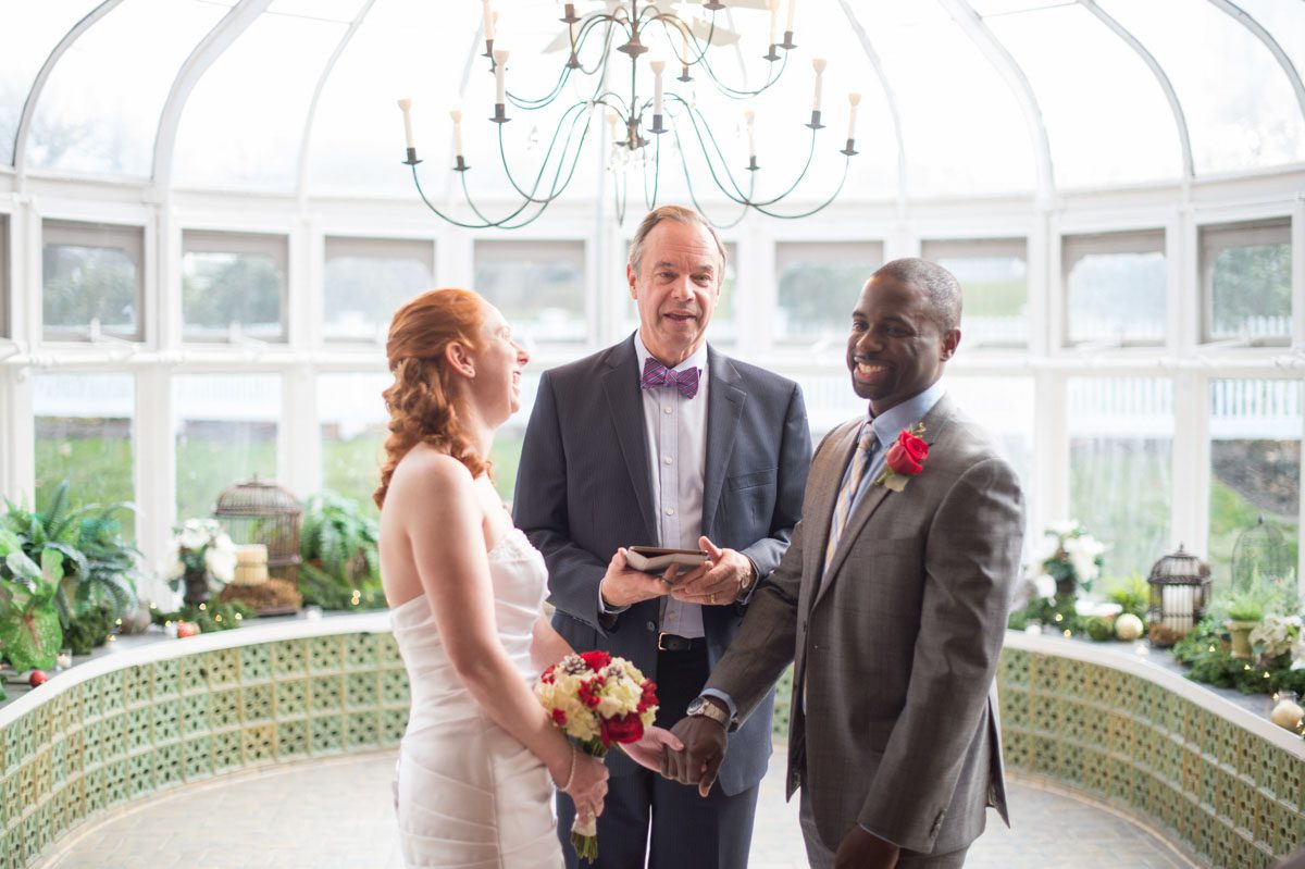couple lauging at justice of the peace comments